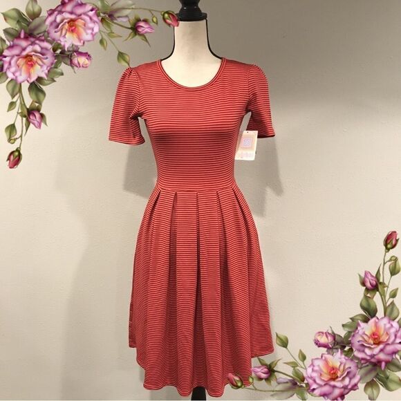 LuLaRoe striped short sleeve Amelia dress - Picture 1 of 12